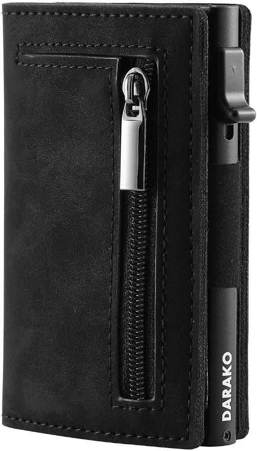 Elegancki portfel RFID CoreSlide w dłoni, prezentujący jego smukły profil i system wysuwania kart.