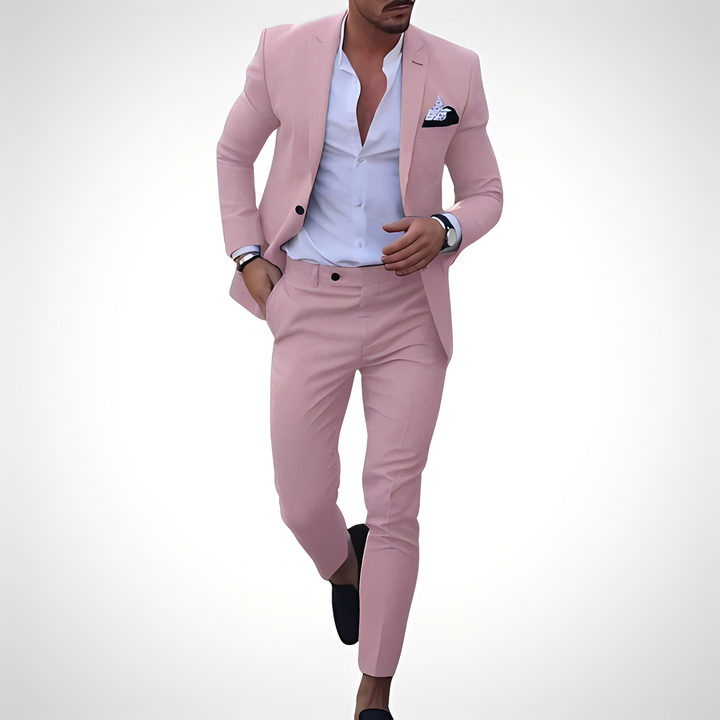 Męski zestaw garniturowy na wesele. Elegancka marynarka i spodnie slim fit, idealny wybór dla pana młodego.