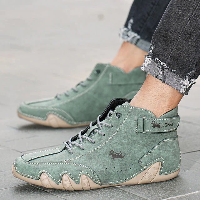 Oddychające buty męskie casual, idealne do miasta i na spacery outdoorowe.
