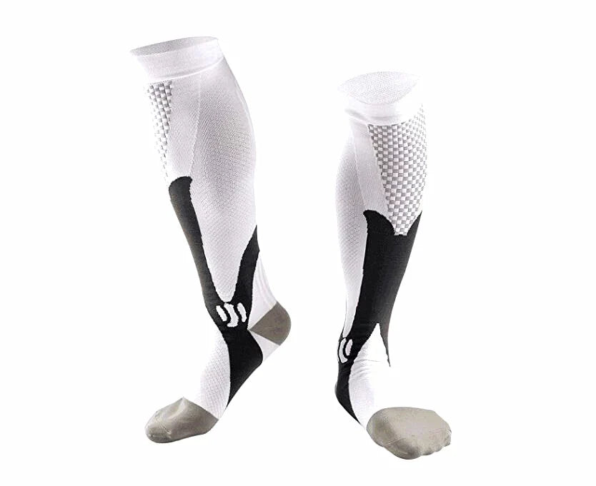 Eleganckie skarpety kompresyjne unisex, łagodzące obrzęki nóg i wspierające krążenie. Na codzień i sport.