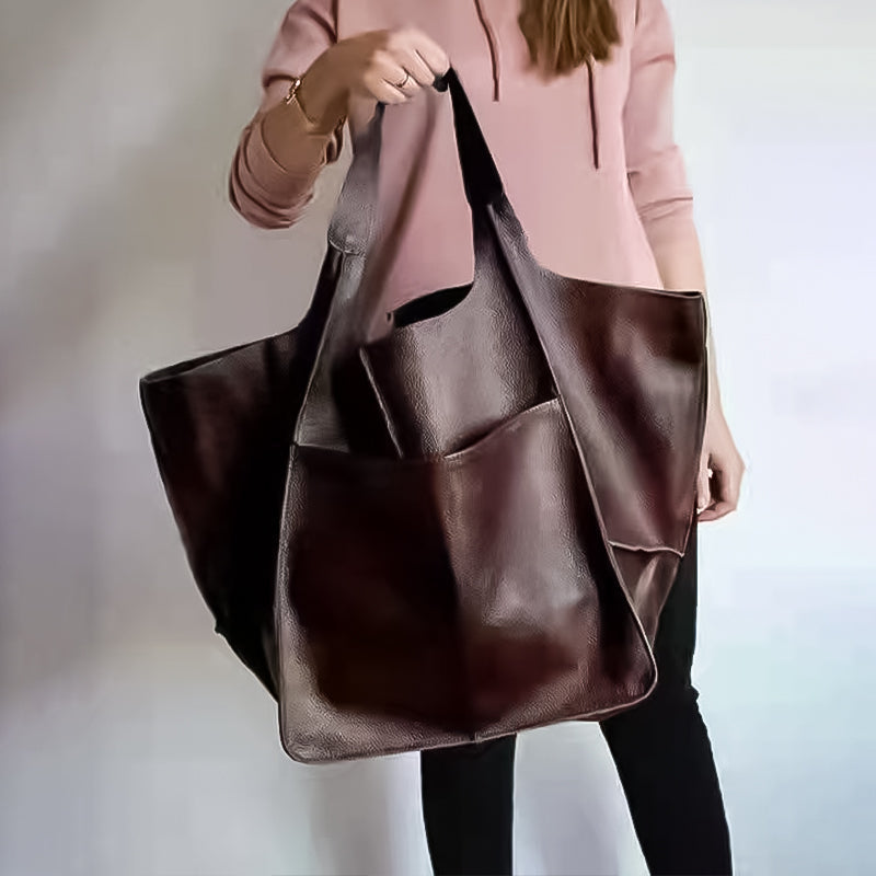 Damska torba vintage z regulowanym paskiem, komfortowa i elegancka.