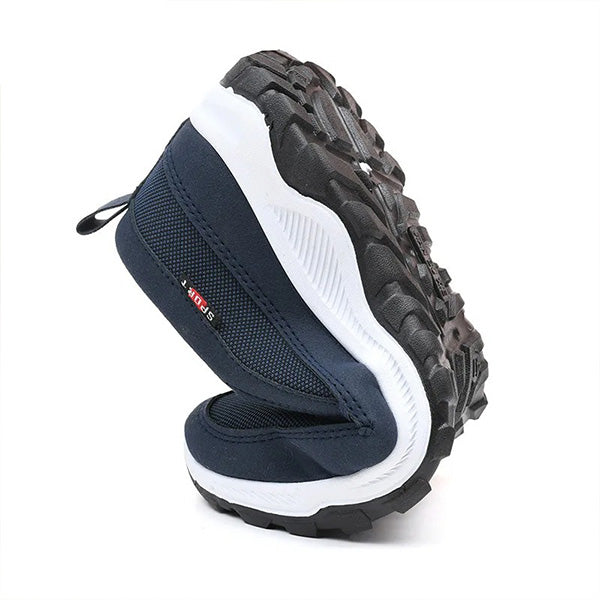 Buty męskie sportowe slip-on, z przewiewnej siateczki. Komfortowe na spacery.