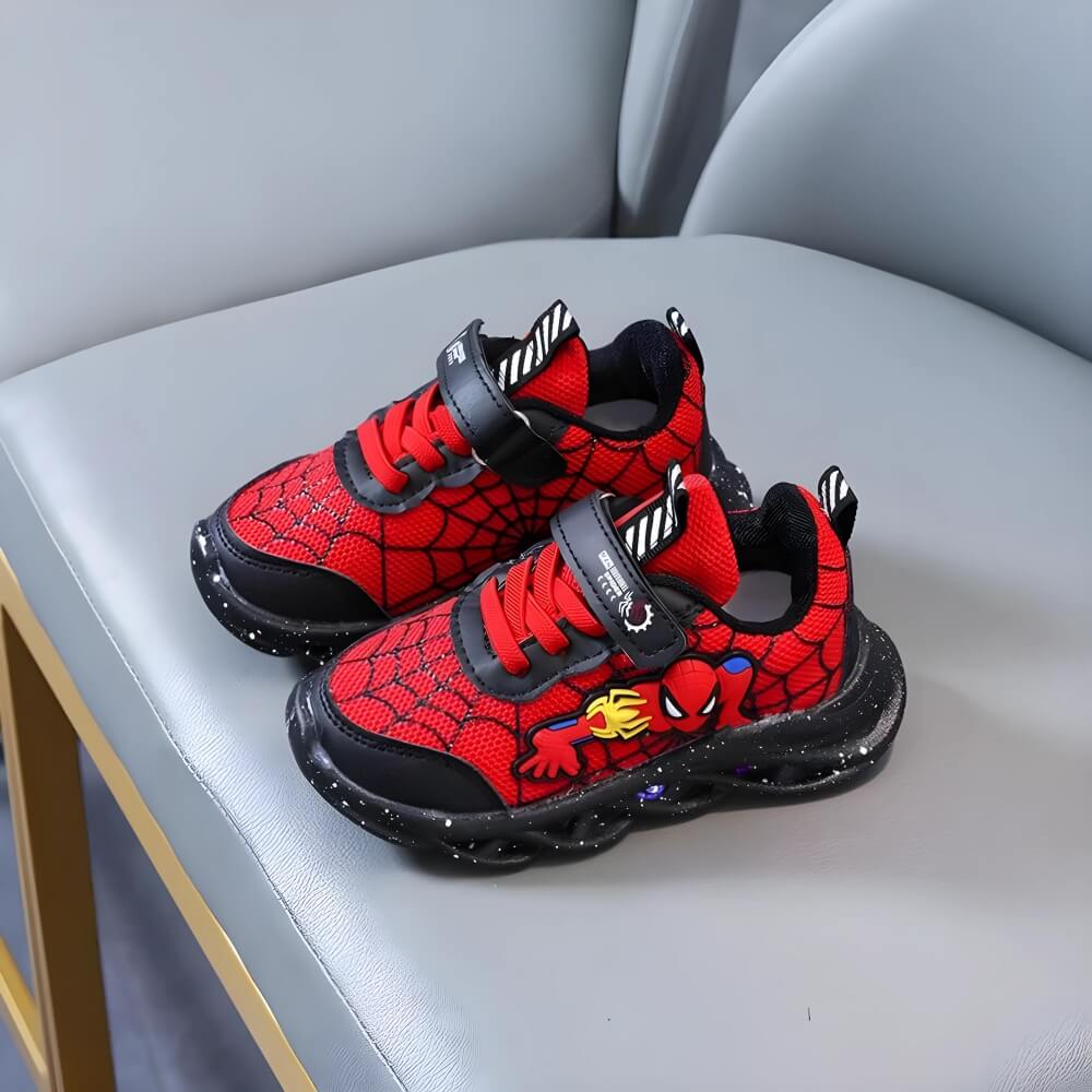 Jasne dziecięce sneakersy LED Maxx z rzepami, świecące buty sportowe, idealne do biegania i aktywności fizycznej.