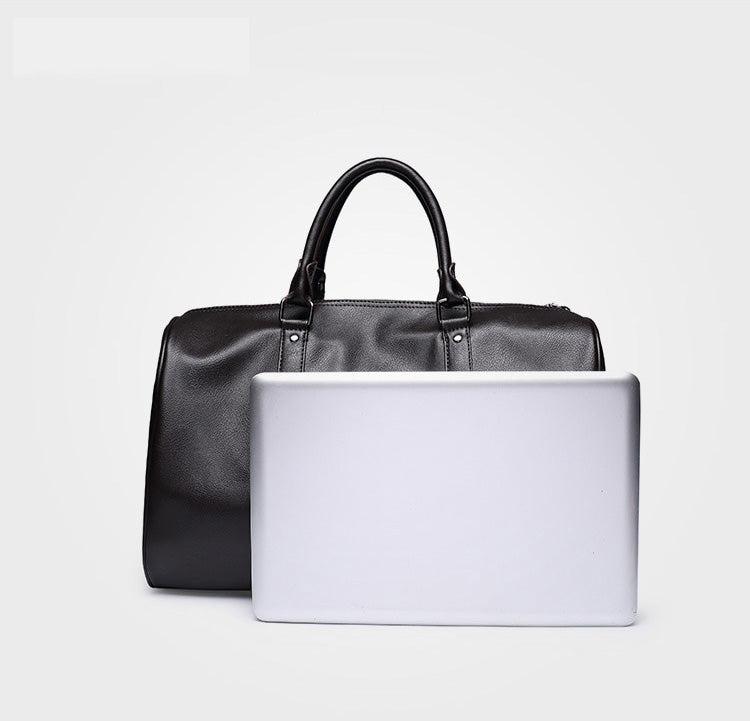 Elegancka torba podróżna ze skóry PU, lekka i trwała, idealna na krótkie wyjazdy.