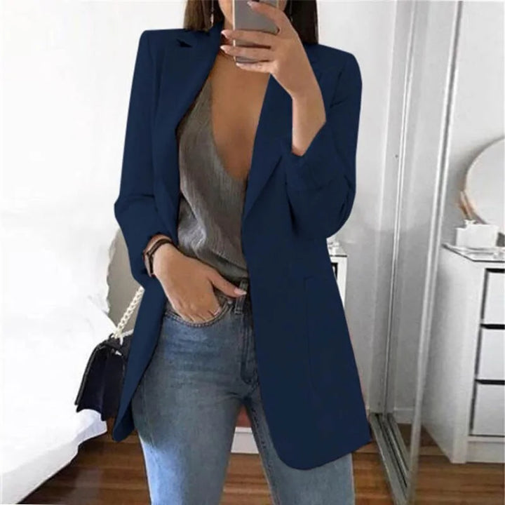Serena, damska marynarka, elegancki streetwear, modna i wygodna na każdą okazję.