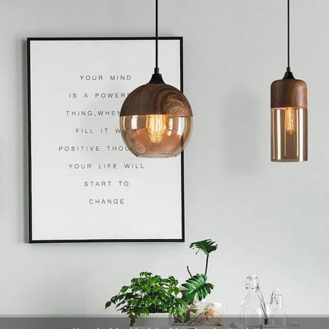 Regulowana lampa sufitowa NordLuna z kloszem szklanym, styl skandynawski, naturalne drewno.