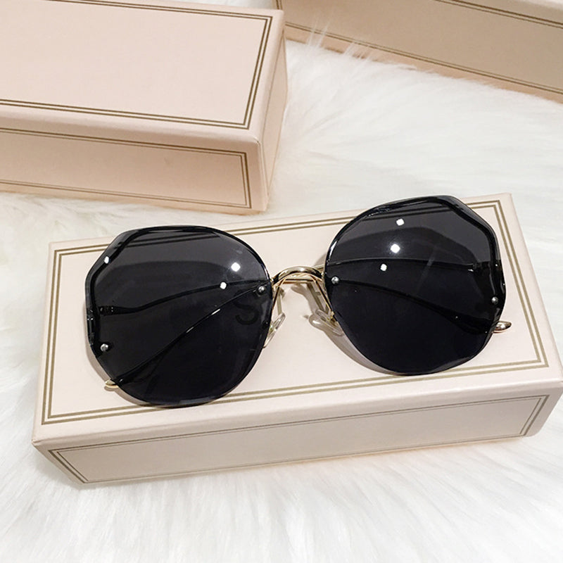 Damskie okulary przeciwsłoneczne boho ombre, modny dodatek na lato. Stylowy design, UV ochrona.