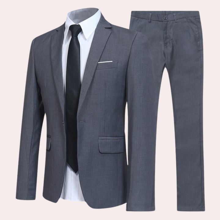 Stylowy garnitur męski Nathan slim fit, perfekcyjny na ślub, wesele lub eleganckie spotkanie biznesowe.