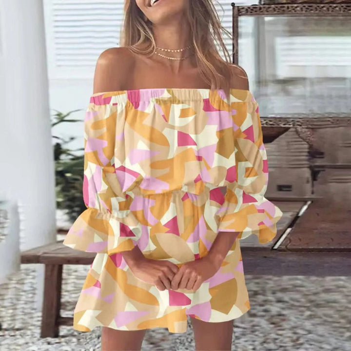 Lekka letnia sukienka damska kwiatowa z rozszerzanymi rękawami. Idealna do stylizacji boho i na wakacje.