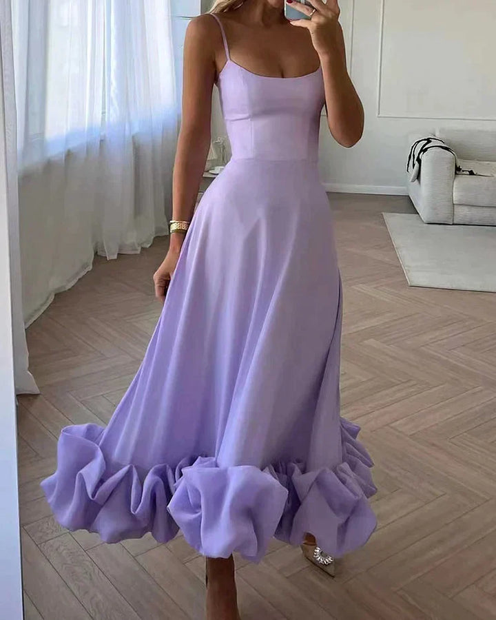 Elegancka damska sukienka midi Sophia, idealna na uroczystości i przyjęcia. Modny fason, kobiecy styl.