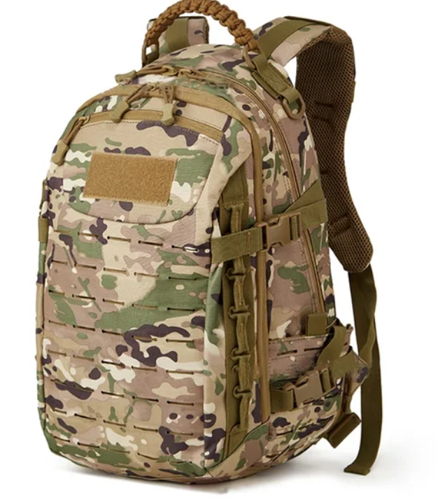 Męski plecak taktyczny TrailForce 30L, wodoodporny, do użytku outdoorowego, na survival i camping.