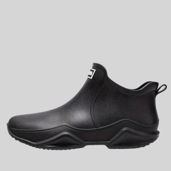 Damskie botki outdoorowe, komfortowe, stylowe i wodoodporne – perfekcyjne na zimę i trekking.