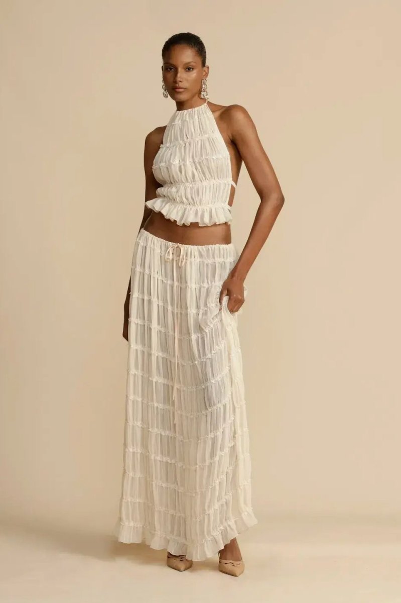 Kobiecy letni zestaw Lorena: wygodny top z dekoltem halter i swobodna spódnica maxi. Modna odzież.