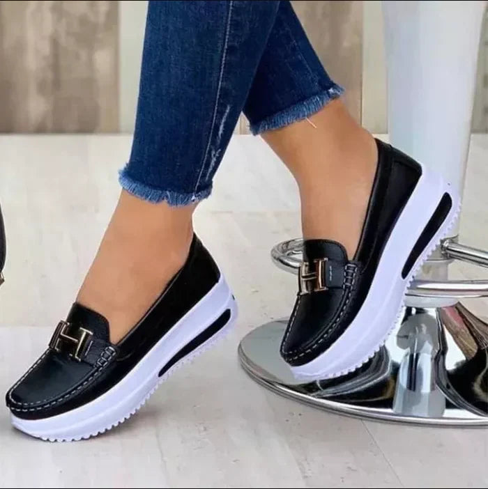Damskie ortopedyczne buty Mirella. Komfortowe obuwie dla zdrowych stóp na co dzień, stylowe i modne.