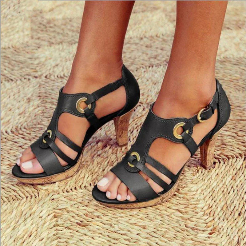 Klasyczne damskie szpilki z wygodnym, wysokim obcasem. Stabilne i eleganckie buty do biura i na specjalne okazje.