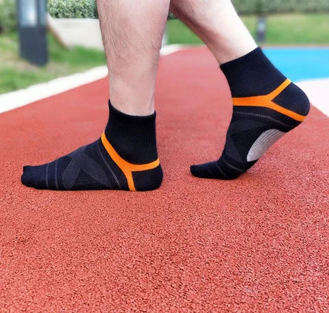 Wygodne męskie buty ochronne ortopedyczne, wspierające stopy przez długie godziny pracy, z solidną podeszwą.