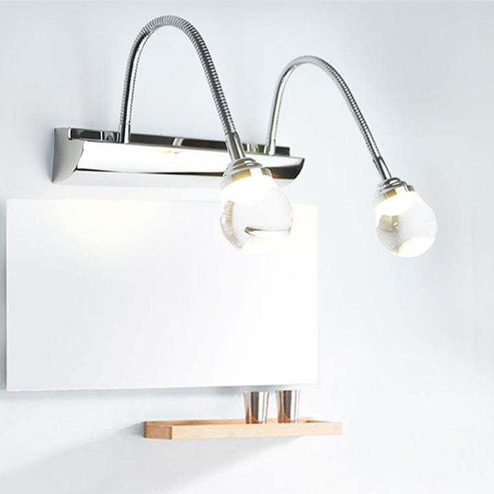 Zgięta lampa ścienna LED Arcus. Minimalistyczne oświetlenie do nowoczesnych wnętrz.